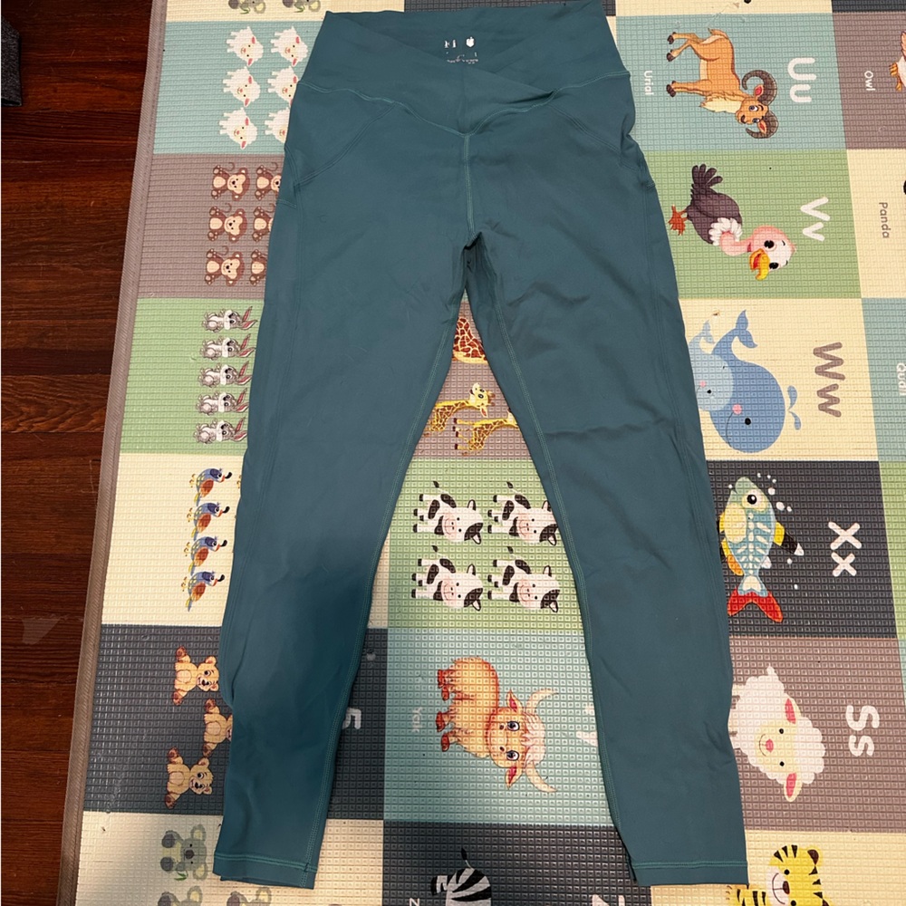 For The Peach leggings size L